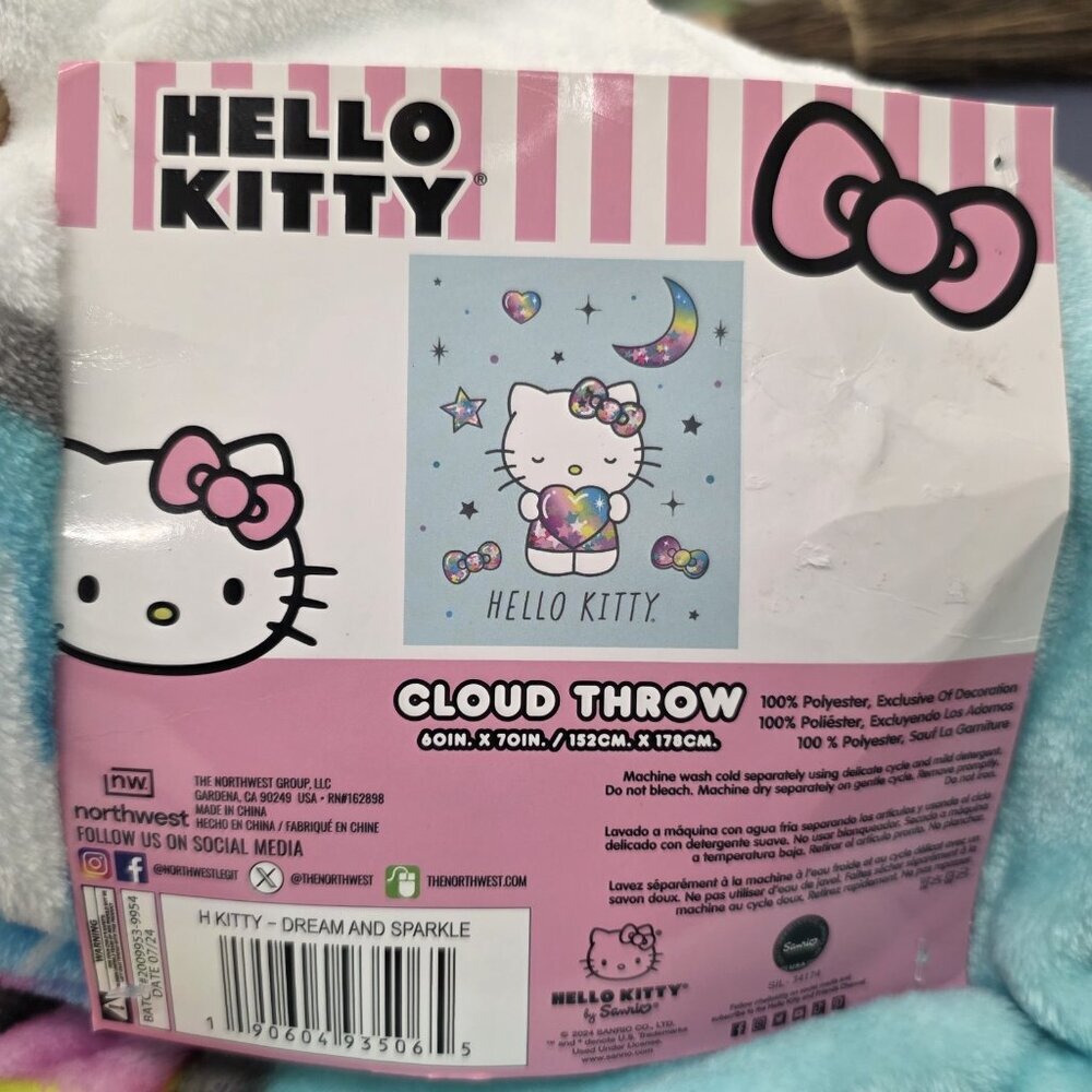 Sanrio Hello Kitty "Dream And Sparkle" Cloud Throw - 60in x 70in - NWT